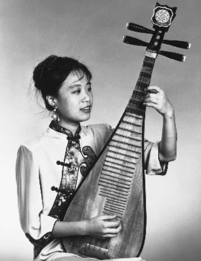 Distant Sounds: The Story of Qui Xia